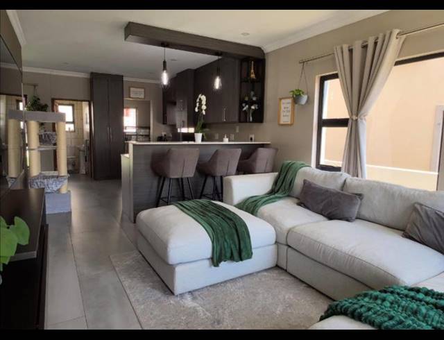 3 BEDROOM PROPERTY TO RENT IN CHANCLIFF